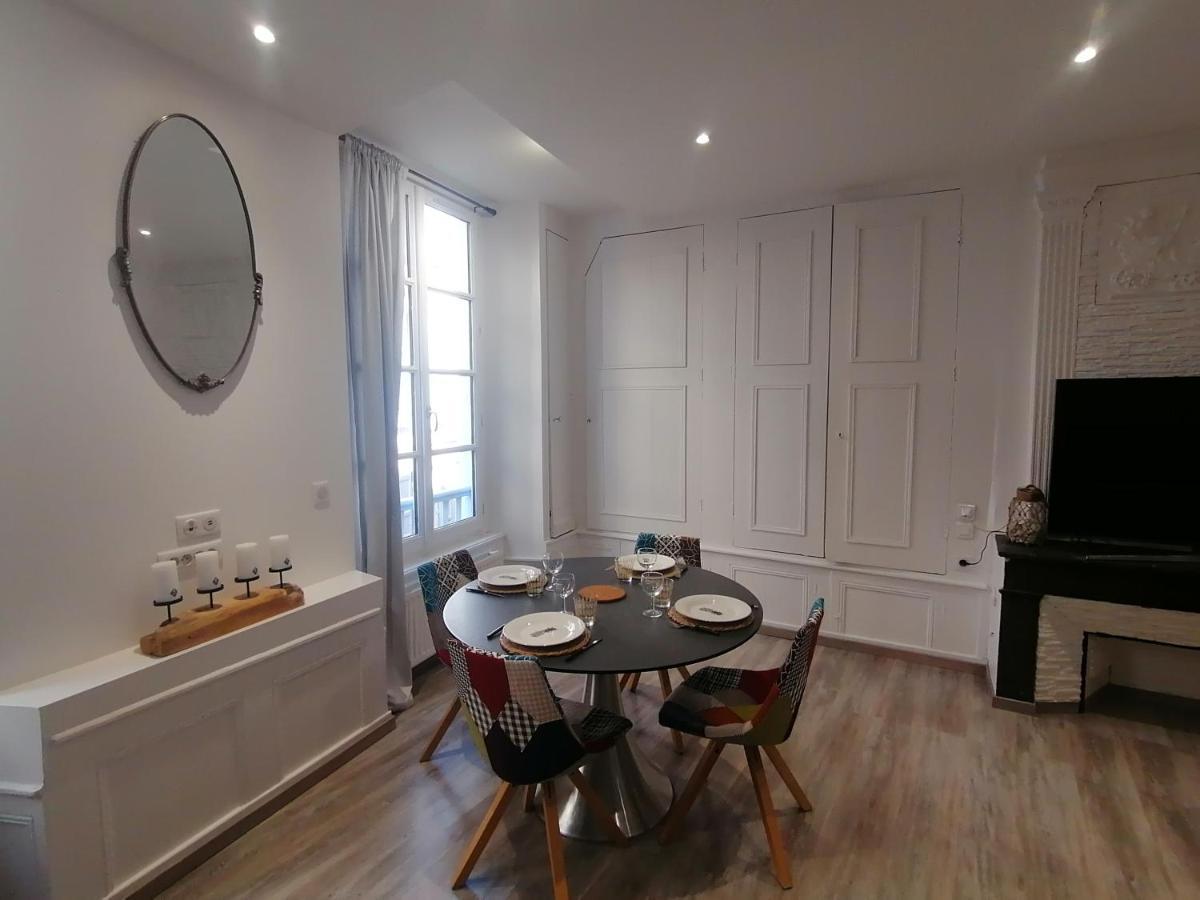 Appartement F2 Dans Le Centre Historique Le Puy-en-Velay Eksteriør billede